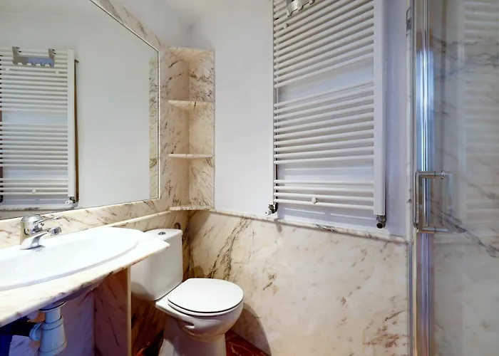 Con Patio Cordobes En San Basilio & Parking Apartment *