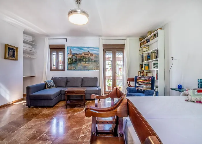 Con Patio Cordobes En San Basilio & Parking *