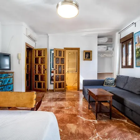 Con Patio Cordobes En San Basilio & Parking * Kordoba