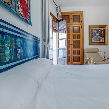 Con Patio Cordobes En San Basilio & Parking