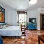 Apartamento Con Patio Cordobés En San Basilio&parking