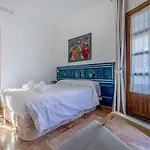 Con Patio Cordobés En San Basilio&parking Apartamento *