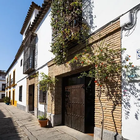 Con Patio Cordobés En San Basilio&parking Apartamento *