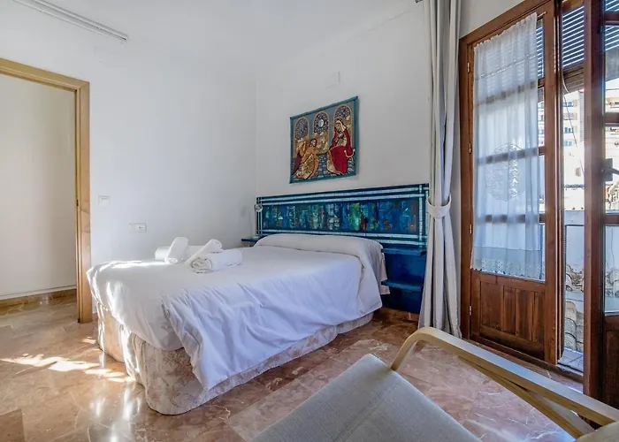 Con Patio Cordobes En San Basilio & Parking アパート *